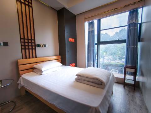 苏城往事青年旅社