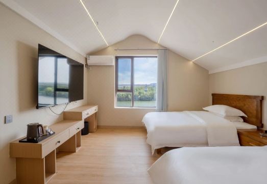 Burjin Comfort Hostel (Russian Style PedestrianStreet) Hotel Overview