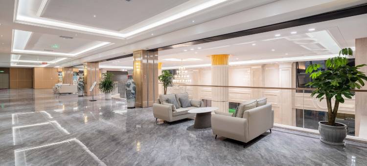 泸源国际酒店(阿庐古洞风景区店)图片