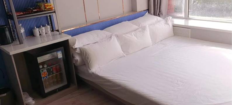 山阴双子座电竞酒店图片