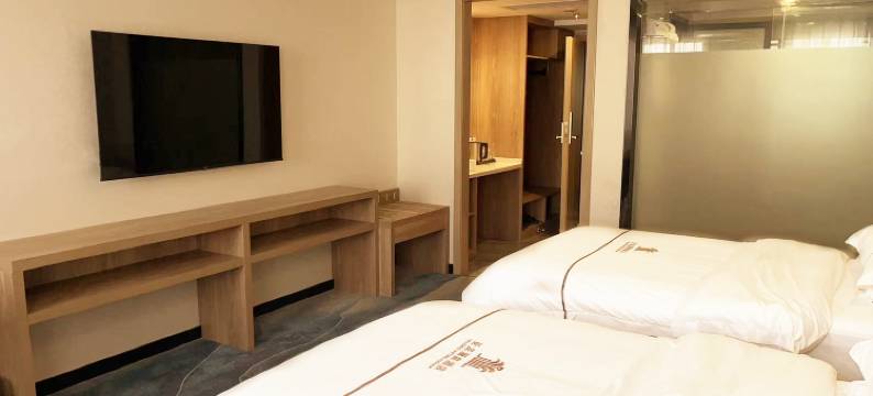 亚龙澜庭酒店(方城文博路人民文化广场店)图片