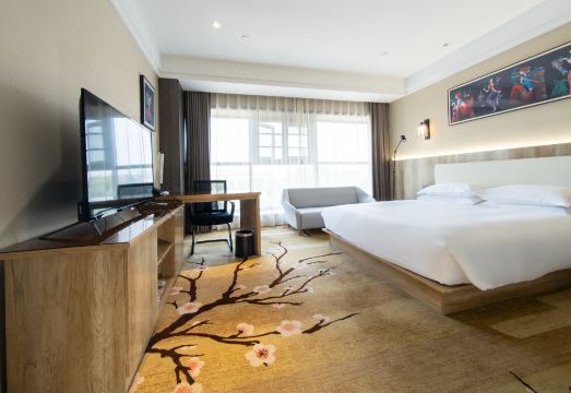 Weijia Holiday Hotel (Pizhou East Railway Station)Hotel Overview