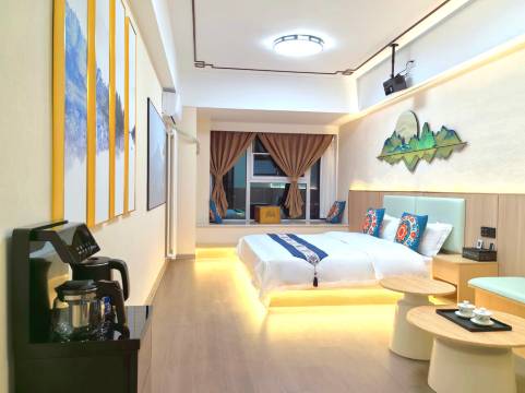 年华如诗国风主题公寓(泰山站店)