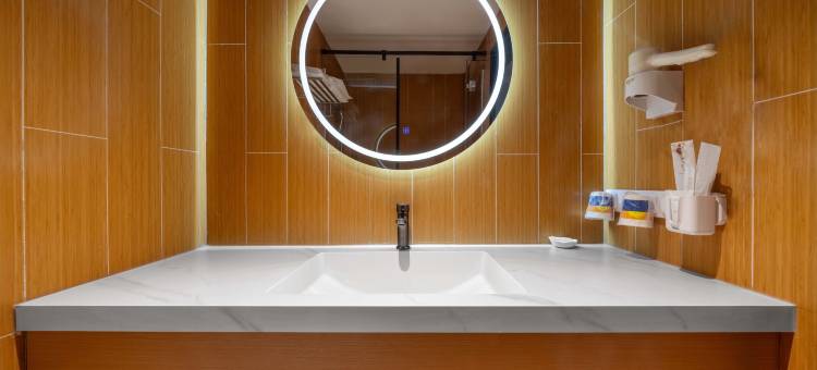 橙子酒店(上饶师范学院三清山机场店)图片