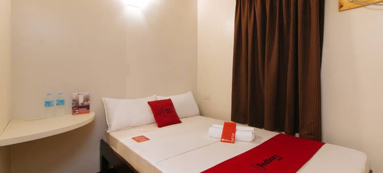 红多兹酒店近EDSA夏令营(RedDoorz near EDSA Camp Crame)图片