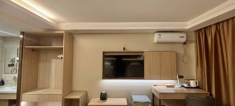速8精选酒店(淖毛湖镇店)图片