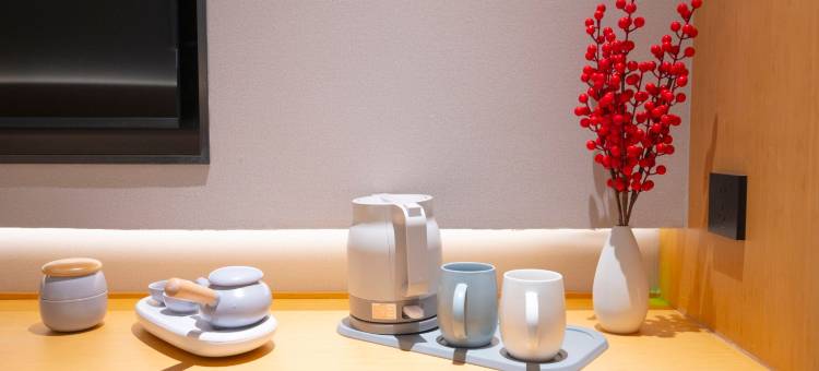 红果酒店(襄阳火车站站前广场店)图片