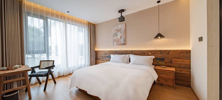 花筑·闲来智能科技|茶香美居民宿(长沙五一广场IFS国金中心店)图片