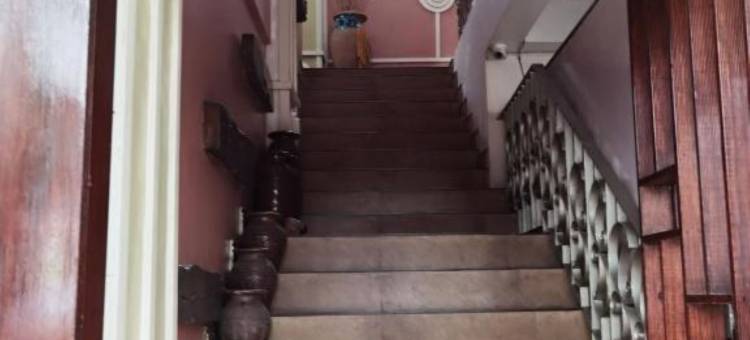 红多兹酒店-近那牙市科尔甘特桥(RedDoorz near Colgante Bridge Naga City)图片