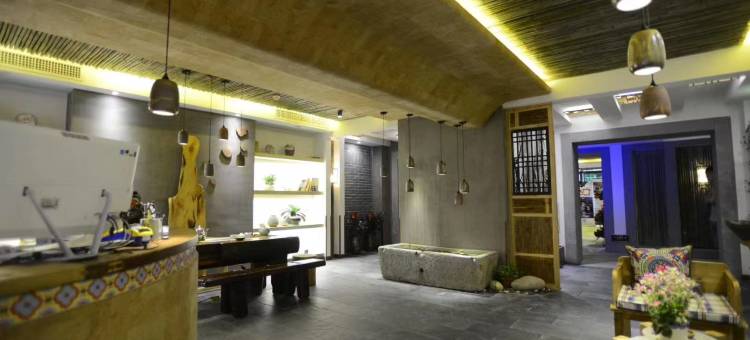 长沙丽江情主题酒店(喜盈门范城高铁南站店)图片