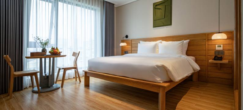 下龙南达特酒店(Nam Dat Hotel by D'Lecia Ha Long)图片