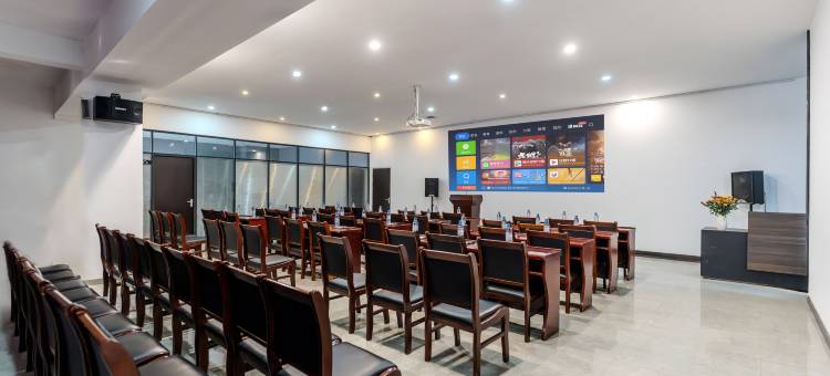 西安三桥青柠酒店(汉长安遗址公园皂河地铁站店)图片