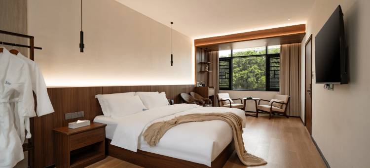 景德镇青雨轩民宿(人民广场陶阳里店)图片