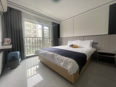 成都归来去民宿