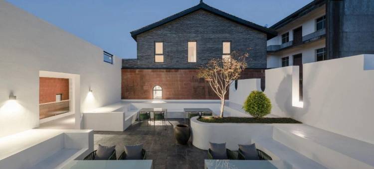 隐居林园酒店(鹰潭北站店)图片