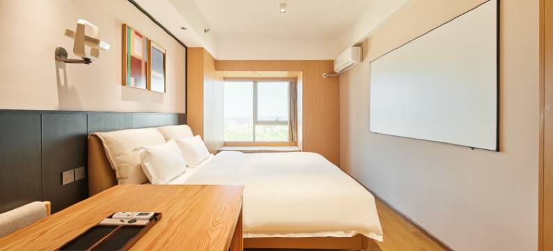 和你一起·观海公寓(烟台大学万象汇店)图片