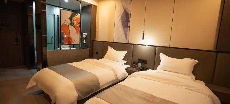 途客轻居酒店(甘南合作店)图片