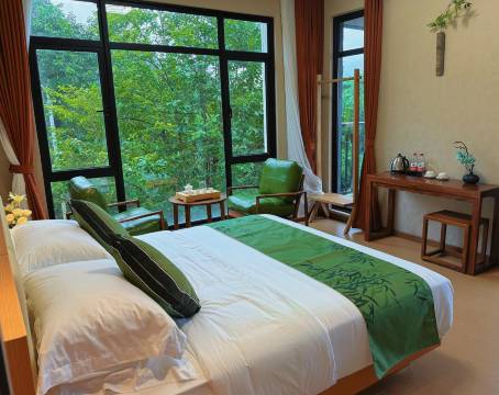 垚鑫.山间民宿(三乡古鹤店)