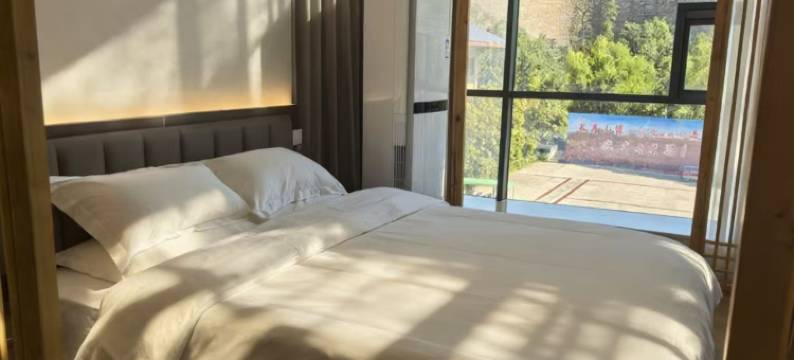 天空民宿(巩义竹林长寿山景区店)图片