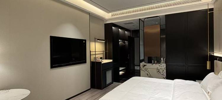 云居酒店(酒泉肃北马鬃山店)图片