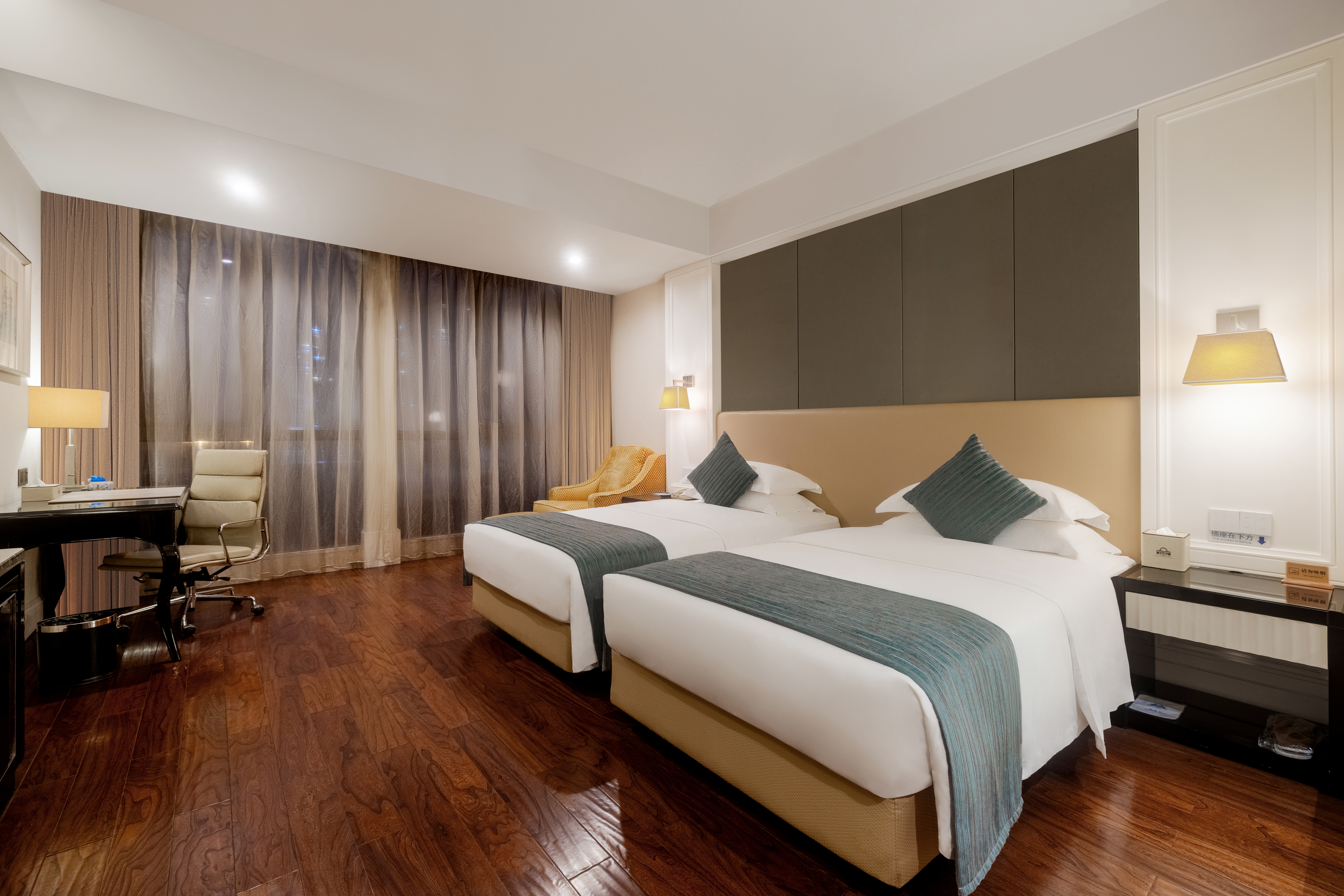 Days Hotel & Suites by Wyndham Sichuan Jiangyou Over view