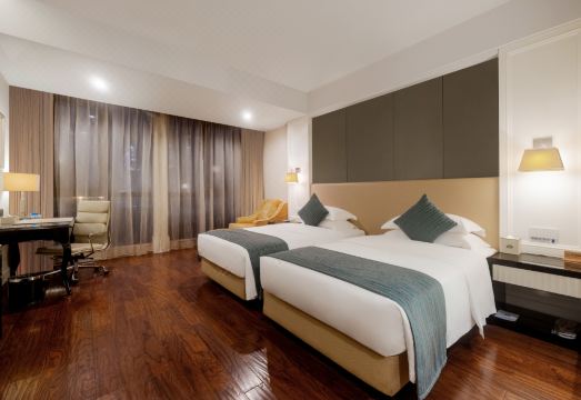 Days Hotel & Suites by Wyndham Sichuan Jiangyou Hotel Overview