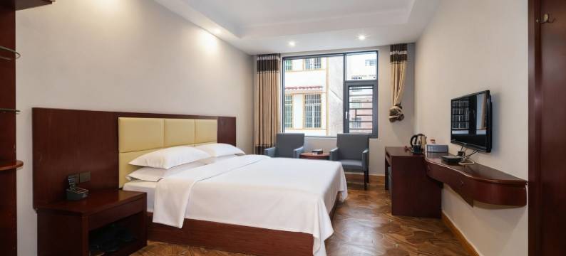 云栖轻奢酒店(武冈汽车北站店)图片