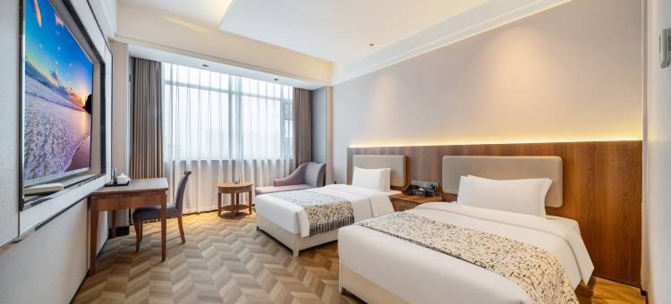 回禾酒店(鹰潭火车站凯翔购物广场店)图片