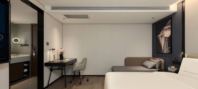 亚朵酒店(兰州张掖路步行街省政府地铁站)图片