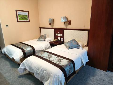 宝泉岭商务酒店