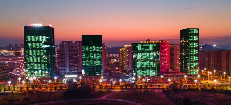 麓岛智能酒店(遂宁万象汇店)图片