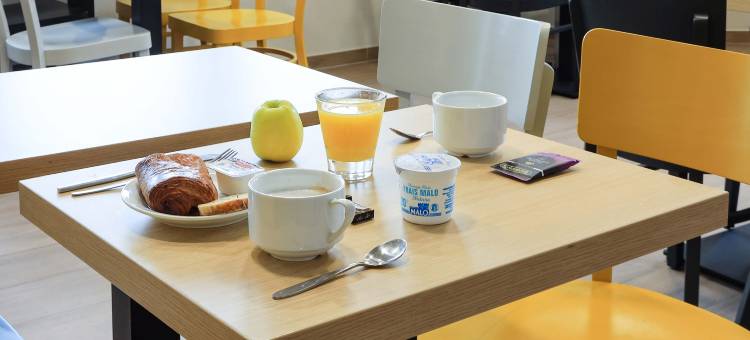 帕莱勒蒙尼亚勒民宿店(B&B Hotel Paray-Le-Monial)图片