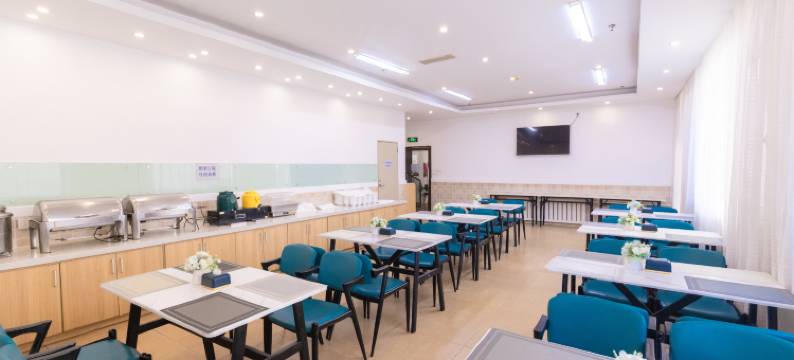 亿金轻居酒店(龙之梦骨科医院店)图片