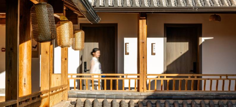 玲舍·雪岚｜日照金山·空中花园·枕星牧野·檐牙窥雪·VILLA图片