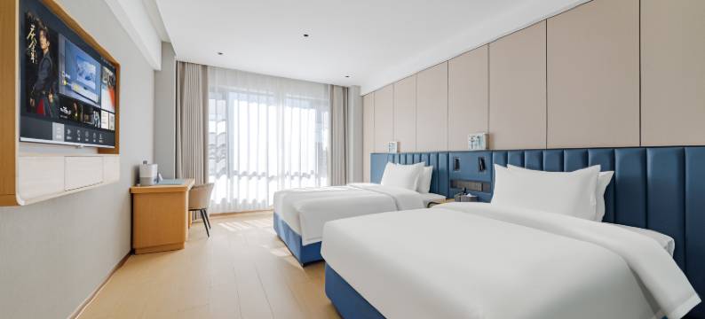 兰欧尚品酒店(拉萨拉鲁湿地公园店)图片