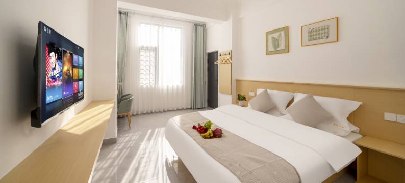 青城别院  Holiday  观景美宿(芒市广场店)图片