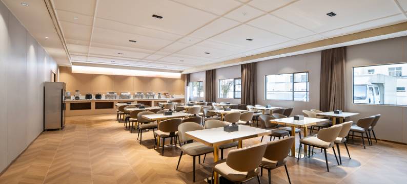 南阳途客环球酒店(南阳站卧龙岗武侯店)图片