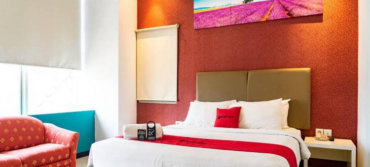 蓝色太平洋酒店(RedDoorz Plus @ Blue Pacific Blok M)图片