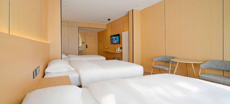 如家旗下UP华驿精选酒店(西安咸阳国际机场店)图片