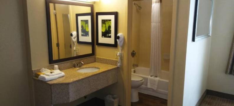 长住美国酒店 - 杰克逊维尔 - 迪尔伍德公园(Studio 6 Suites Jacksonville Deerwood Park FL)图片