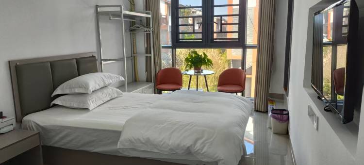满冬小屋民宿(新门村千户布依寨店)图片