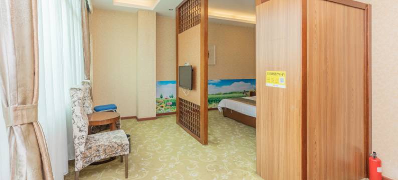 广州金湾商务酒店(番禺广场地铁站永旺梦乐城店)图片