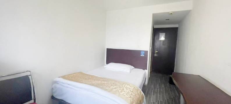 贵阳林春宾馆(贵阳火车站万象城店)图片