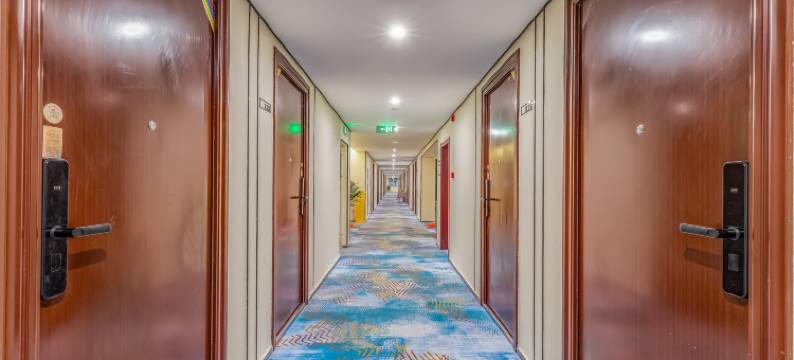 西昌悦锦酒店(邛海17度店)图片