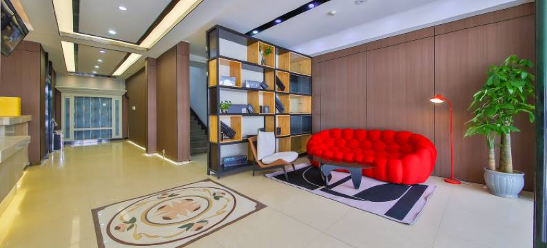 黑耳轻奢酒店(呼和浩特巴彦淖尔南路西龙王庙站地铁站店)图片