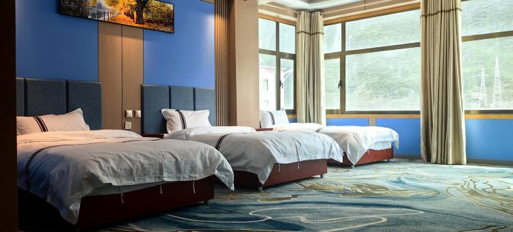 巴青琼五大酒店图片