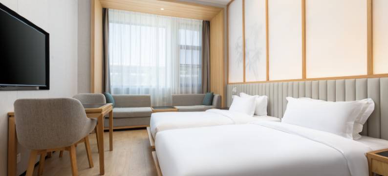 南京英尊假日酒店(南京大学仙林地铁站店)图片