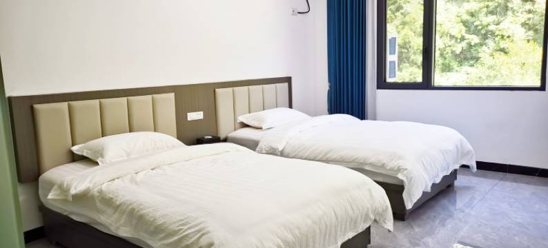 高铁驿站(神农架站店)图片