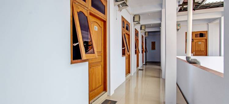 Urbanview Syariah Wisma Nabil Solo图片