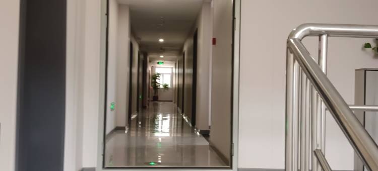 诚沐池宾馆(启工街地铁站店)图片
